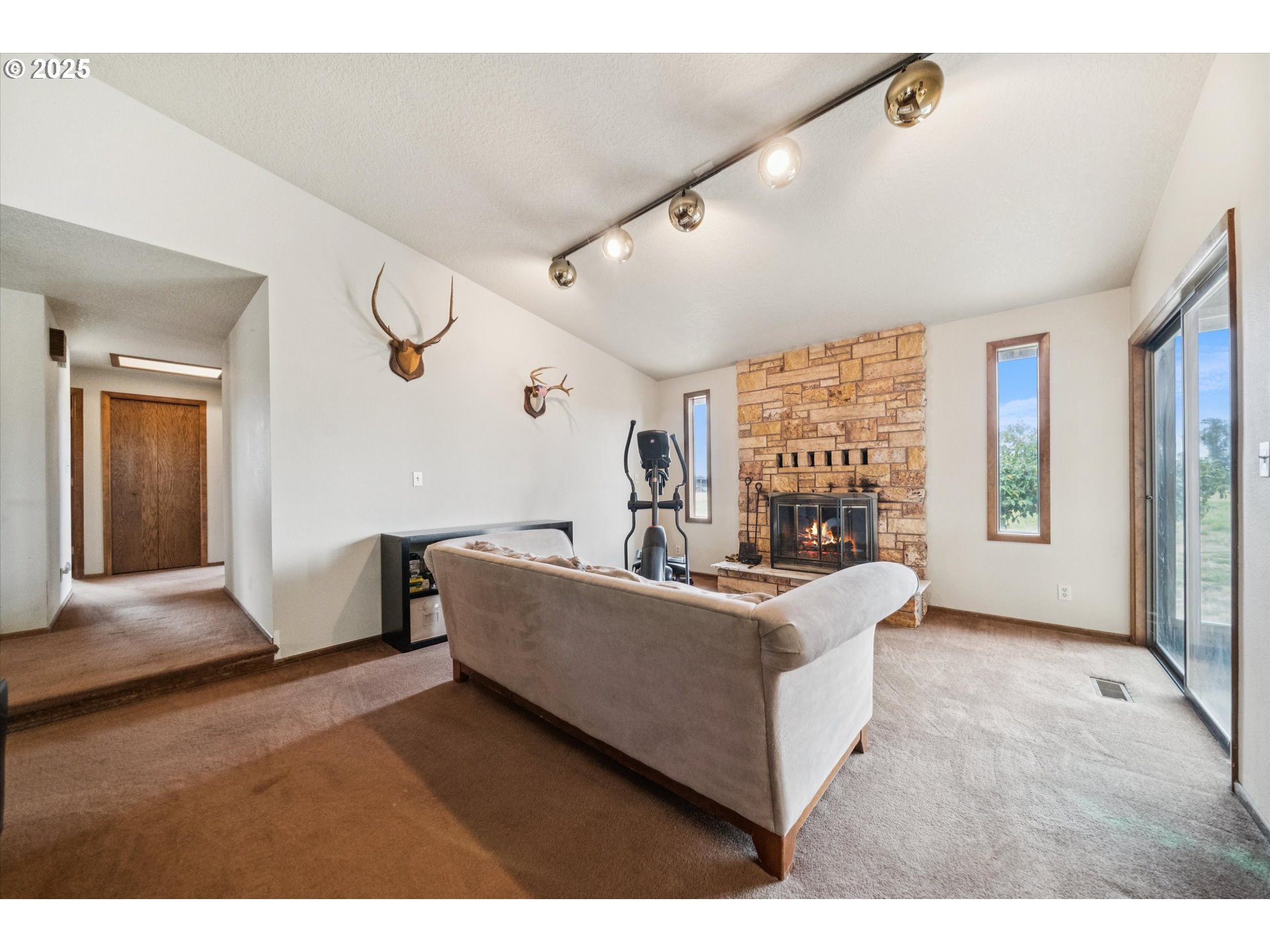 8949 South Gribble Road Canby, OR 97013 - Photo 8 of 48