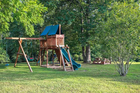 $949,900 | 11720 Fox Hill Road, Baxter, TN 38544
