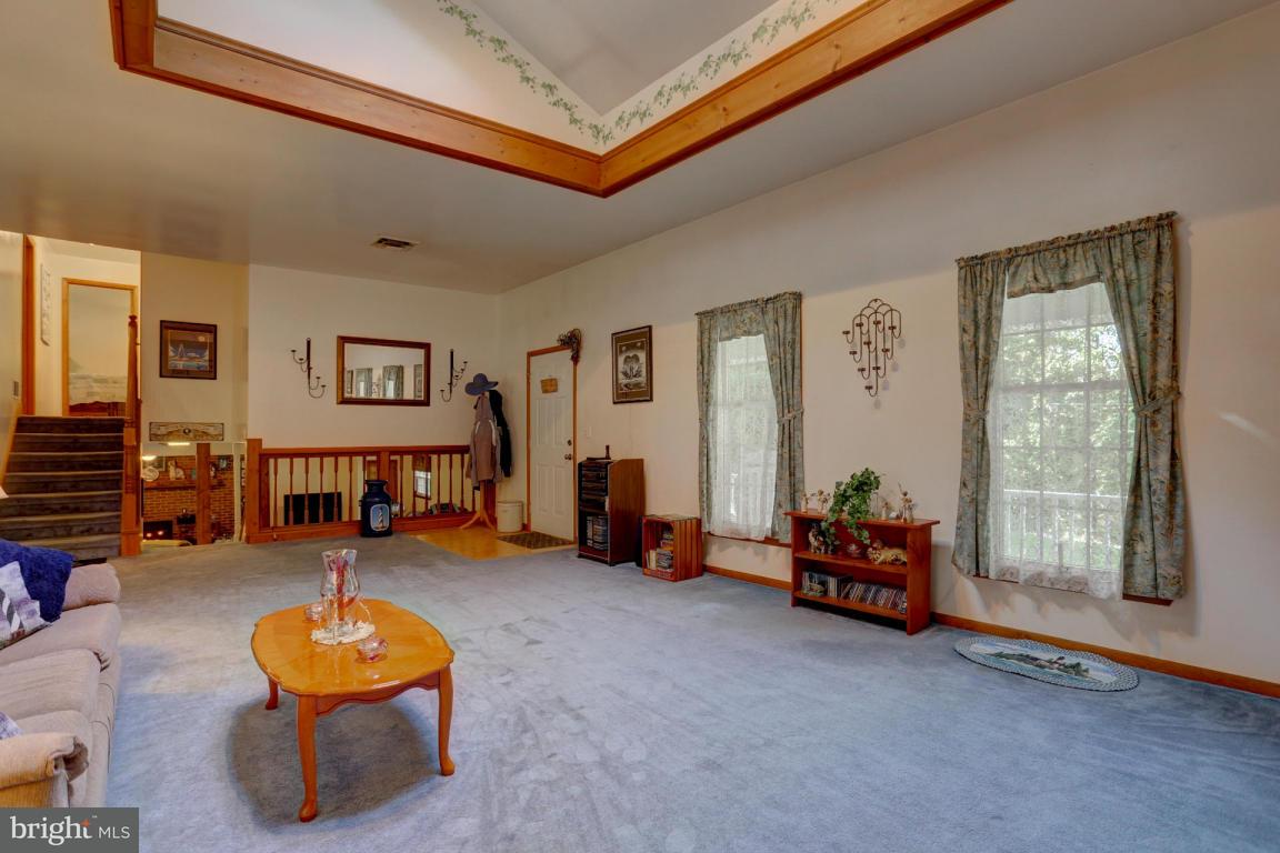 5982 Bossler Road Elizabethtown, PA 17022 - Photo 3 of 18 Gallery Image 3