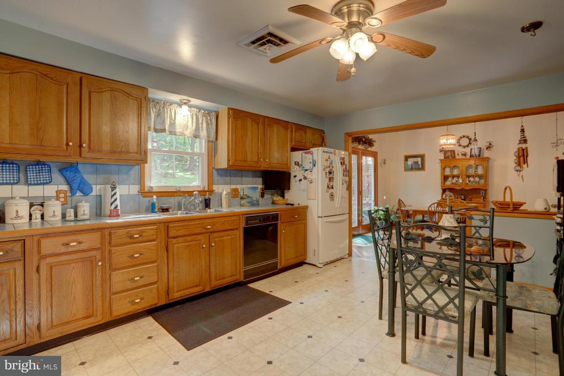 5982 Bossler Road Elizabethtown, PA 17022 - Photo 5 of 18 Gallery Image 5