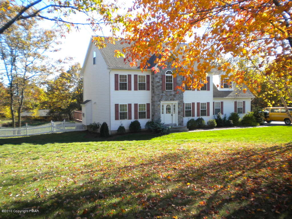 138 Gower Road Albrightsville, PA 18210 - Photo 2 of 16 LEFT SIDE