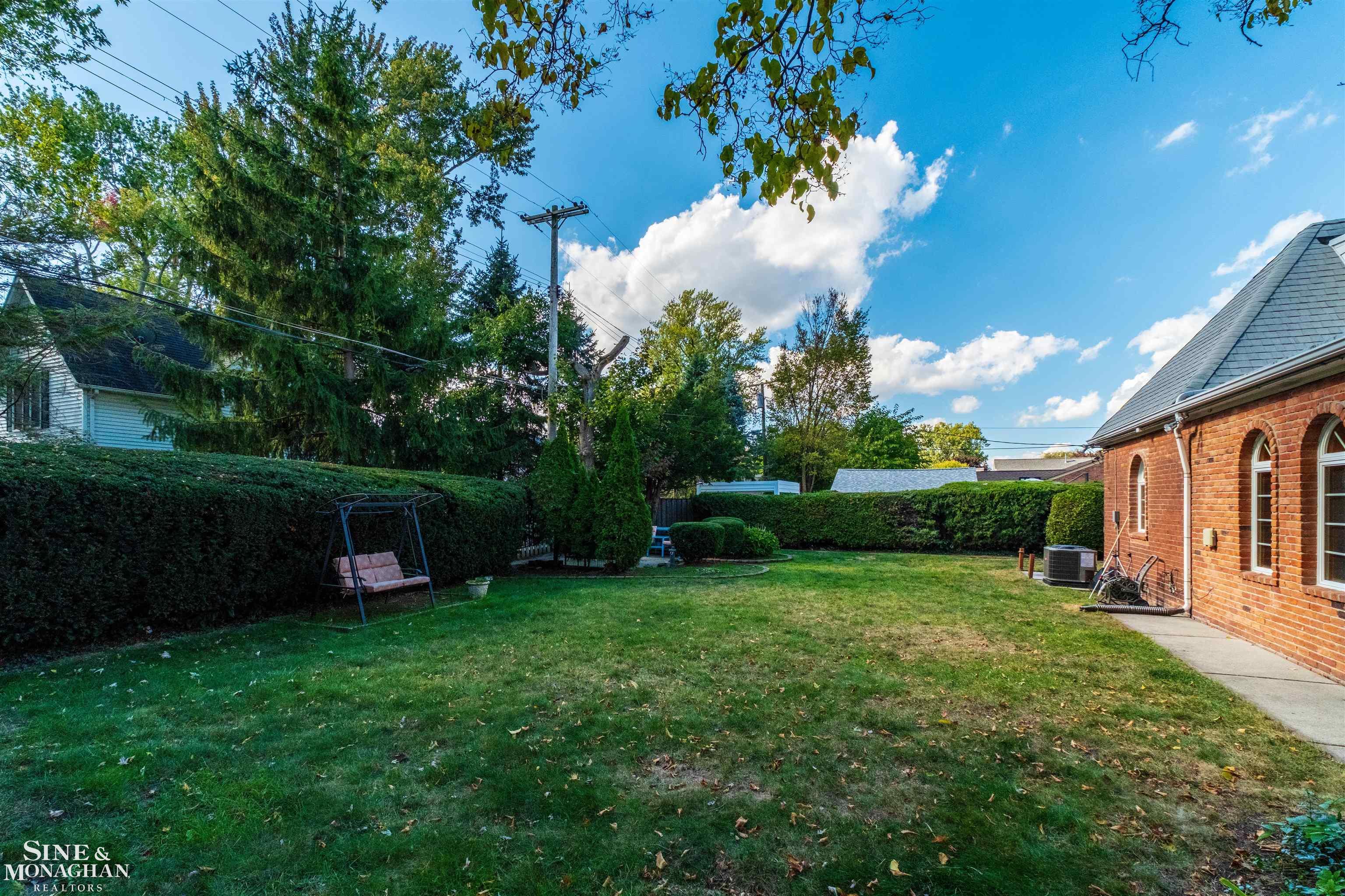 153 Ridgemont Road Grosse Pointe Farms, MI 48236 - Photo 49 of 56
