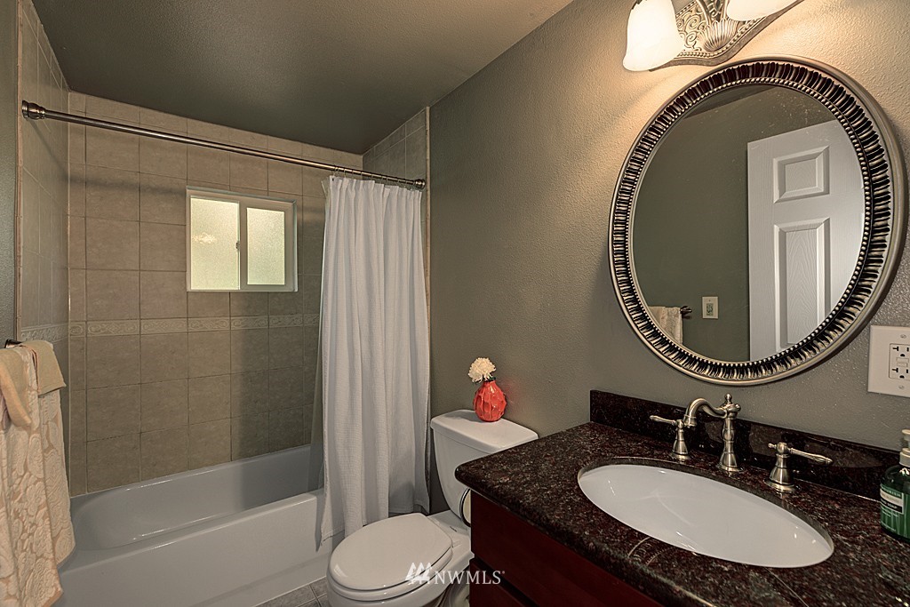 8416 Fauntleroy Way Southwest Seattle, WA 98136 - Photo 12 of 15