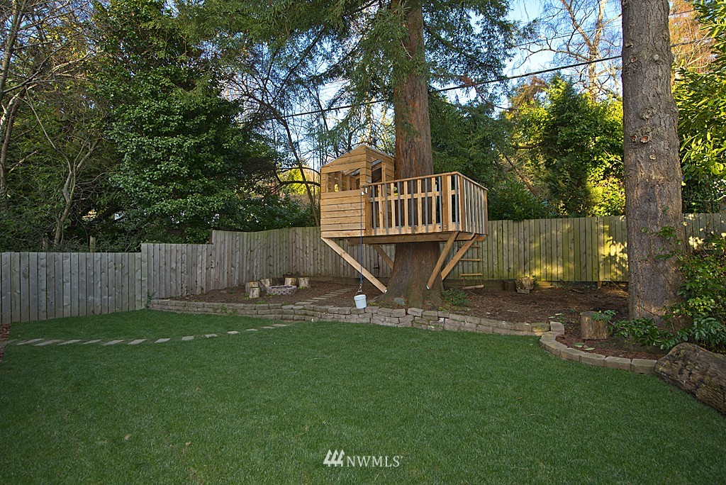 8416 Fauntleroy Way Southwest Seattle, WA 98136 - Photo 14 of 15