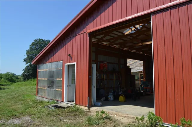 $999,000 | 405 Hogg Road, Worthington, PA 16262