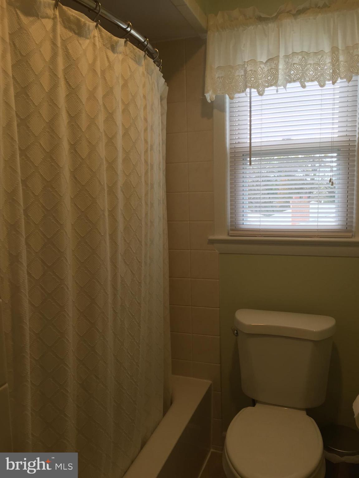 3694 Ridgeview Road Ijamsville, MD 21754 - Photo 11 of 24 Hall Bath