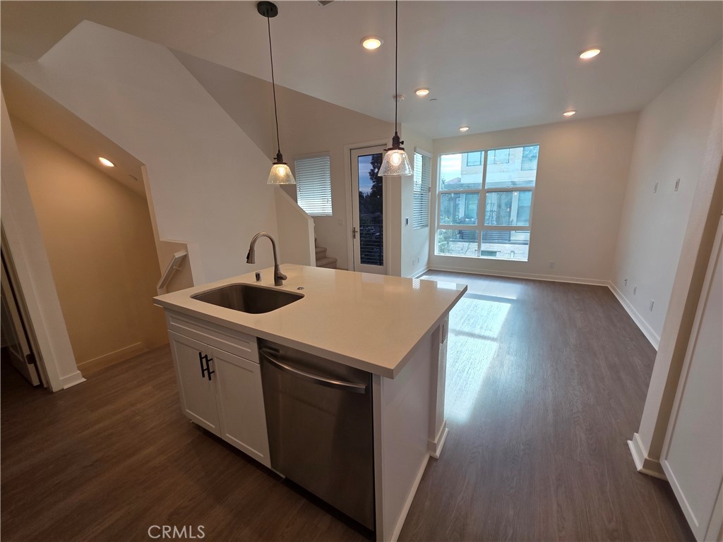 11055 Wander Drive Rancho Cucamonga, CA 91730 - Photo 4 of 17