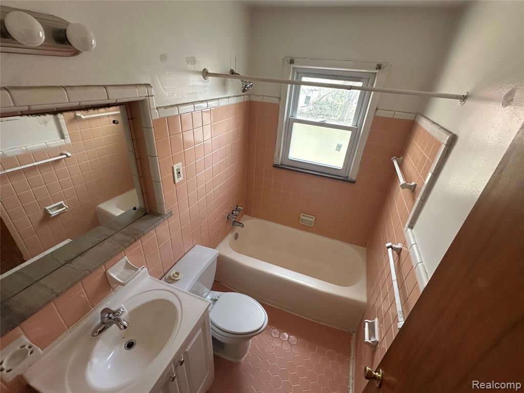 535 Sherbourne Street Inkster, MI 48141 - Photo 7 of 13