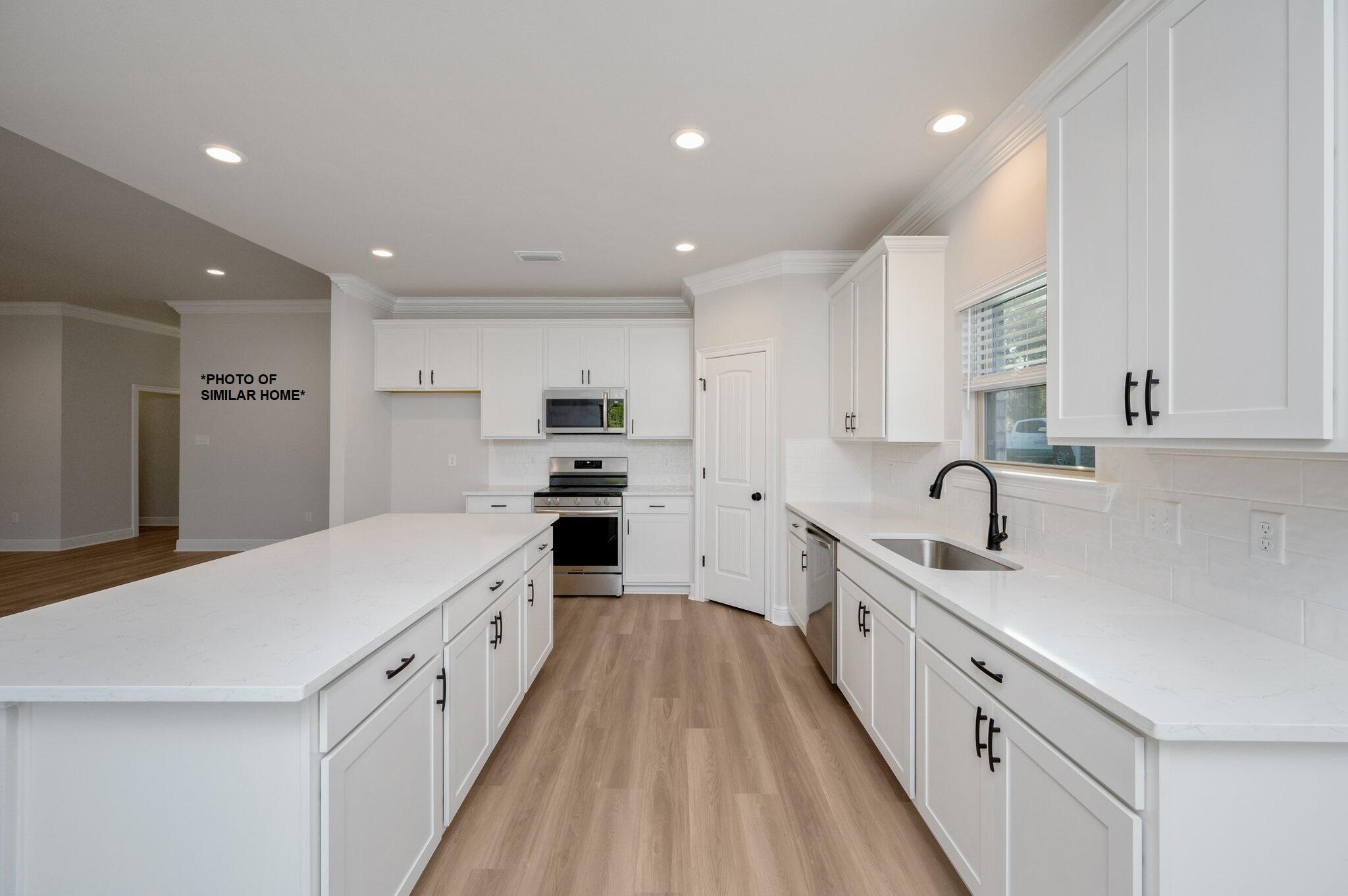 4712 Brigadier Way Crestview, FL 32539 - Photo 6 of 14 Kitchen 2
