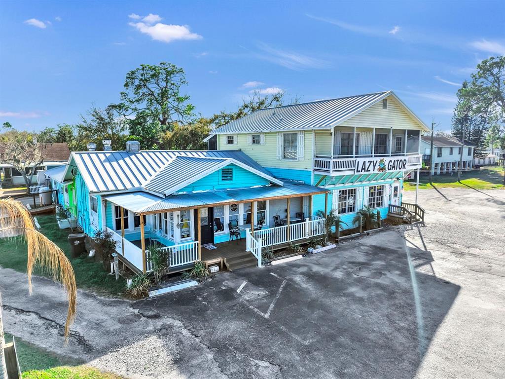 102 West Shell Point Road Ruskin, FL 33570 - Photo 1 of 79 Gallery Image 1