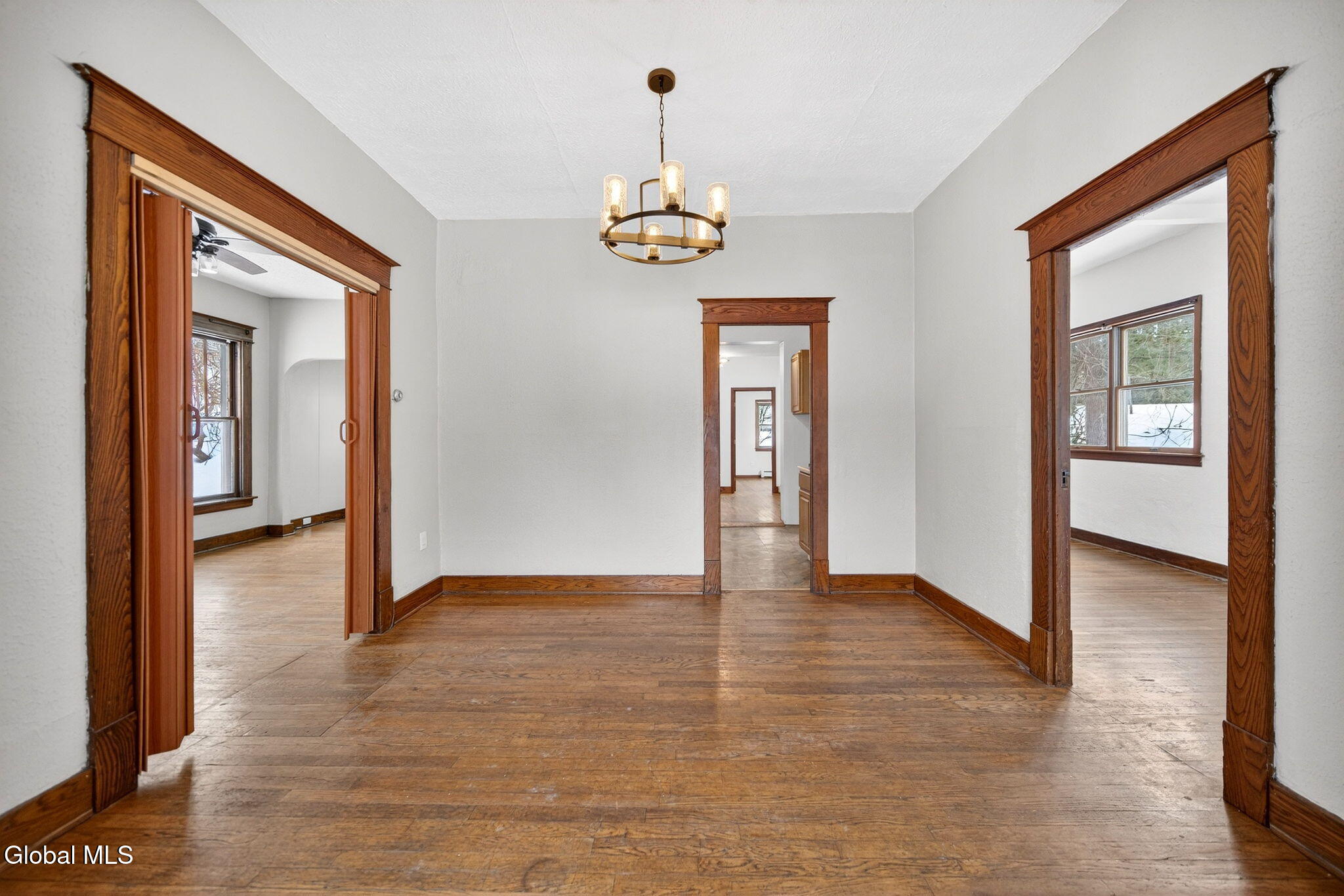 8 Caldwell Street Albany, NY 12208 - Photo 5 of 29 3-web-or-mls-003_DSC01557