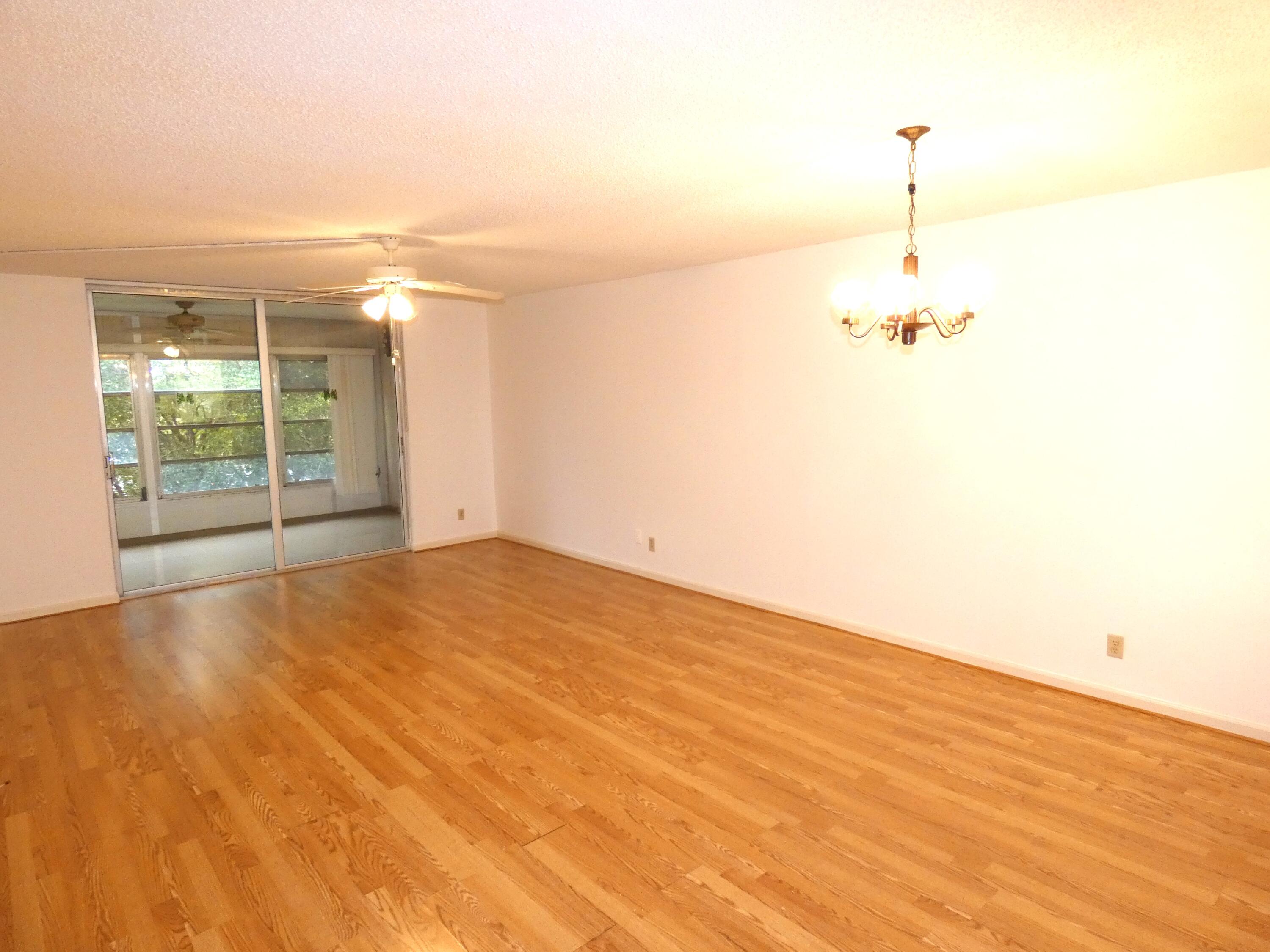 357 North Rock Island Road, Unit 407 Margate, FL 33063 - Photo 3 of 23 P1000911