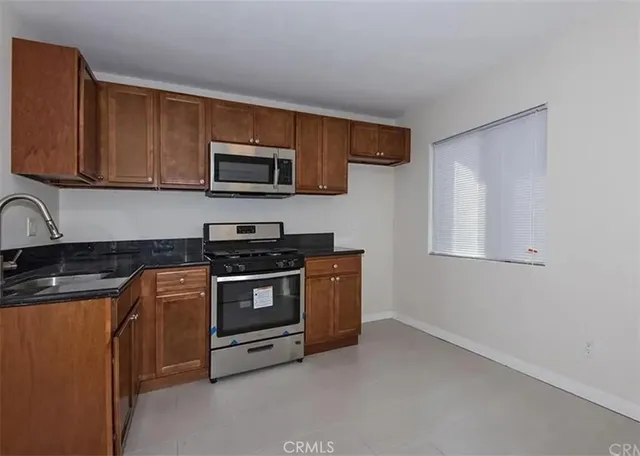 a picture of a bathroom