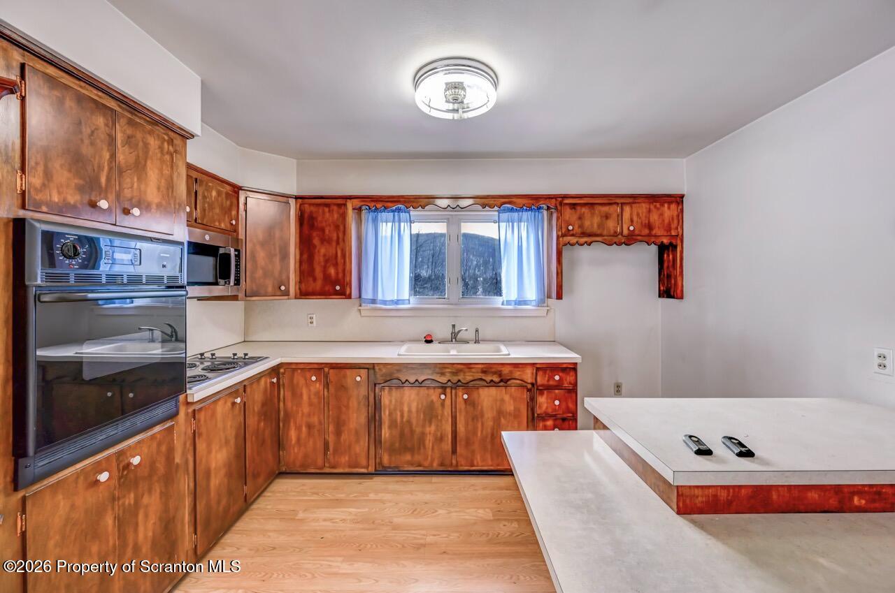 148 Green Grove Road Scott Township, PA 18447 - Photo 17 of 67 Kitchen