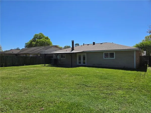 $1,750 | 222 Queen Anne Drive, Slidell, LA 70460