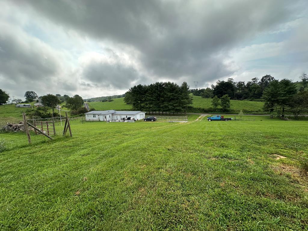 1341 Dunford Road Max Meadows, VA 24360 - Photo 28 of 30 Gallery Image 28