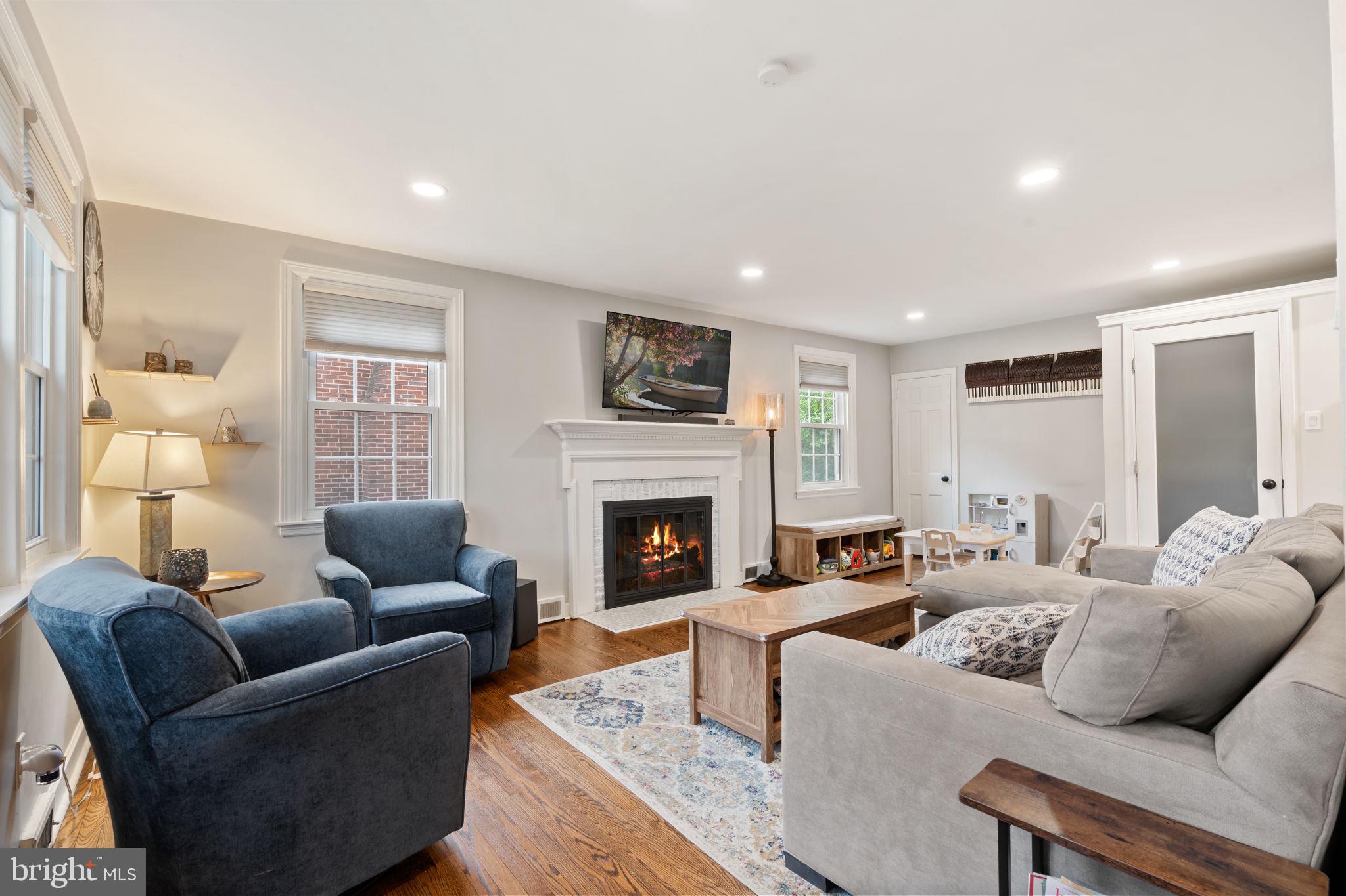 9 Rodmor Road Havertown, PA 19083 - Photo 3 of 47