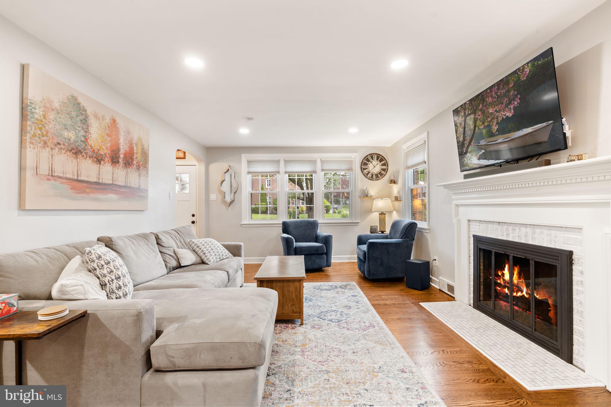 9 Rodmor Road Havertown, PA 19083 - Photo 4 of 47