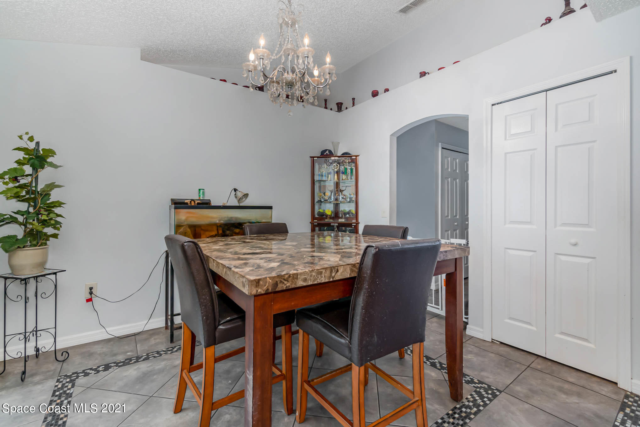 440 Danis Road Southwest Palm Bay, FL 32908 - Photo 13 of 41 Dining Area