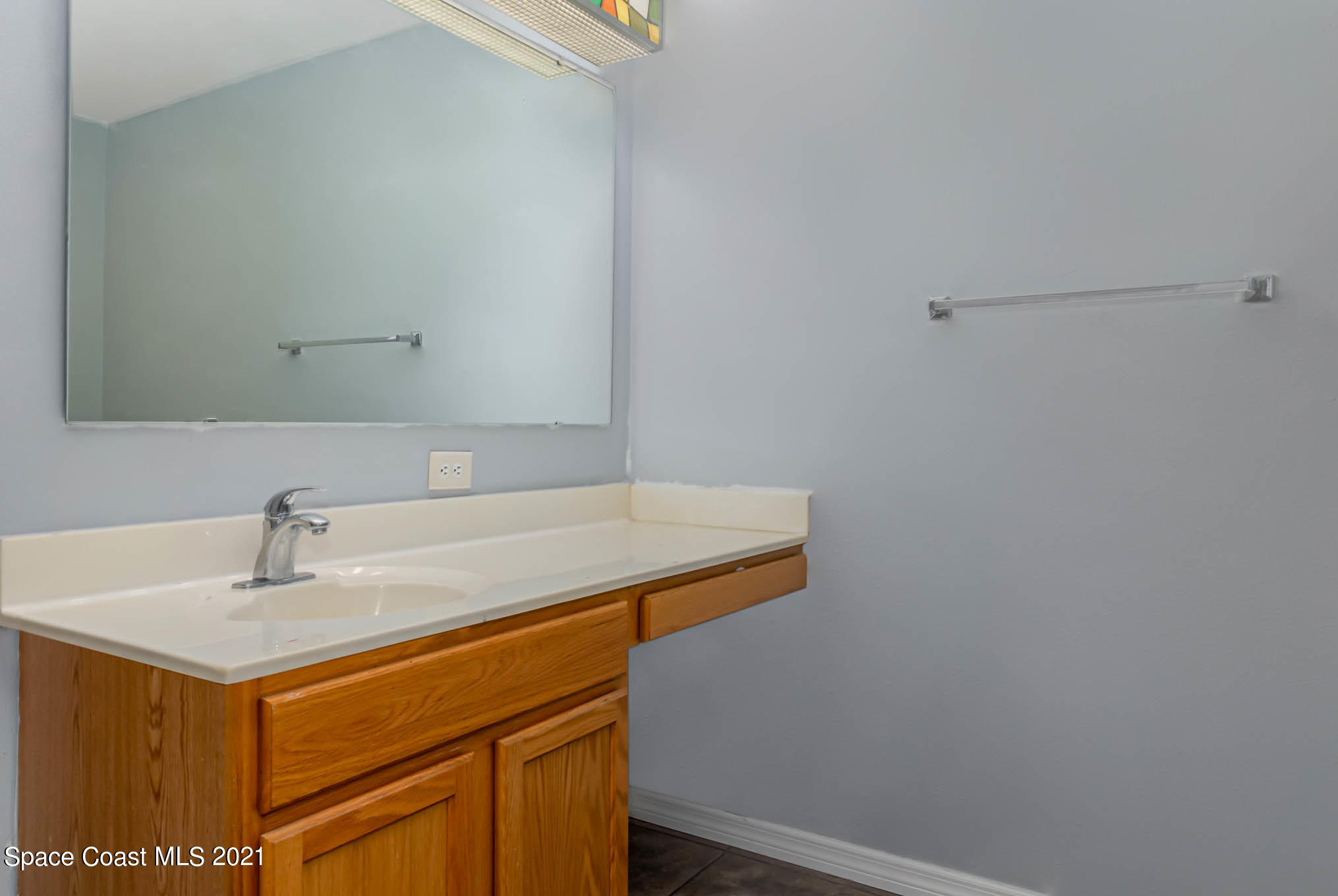 440 Danis Road Southwest Palm Bay, FL 32908 - Photo 21 of 41 Primary Bathroom