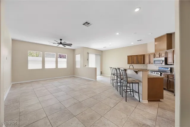 $3,844 | 10381 Pilot Mountain Court, Las Vegas, NV 89129