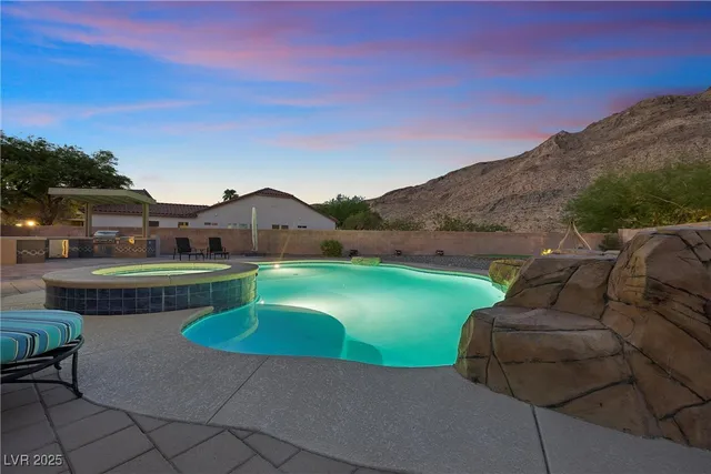 $3,844 | 10381 Pilot Mountain Court, Las Vegas, NV 89129