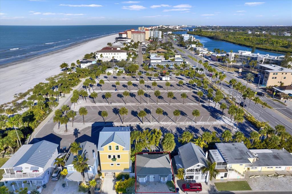 39 181st Avenue West Redington Shores, FL 33708 - Photo 12 of 14