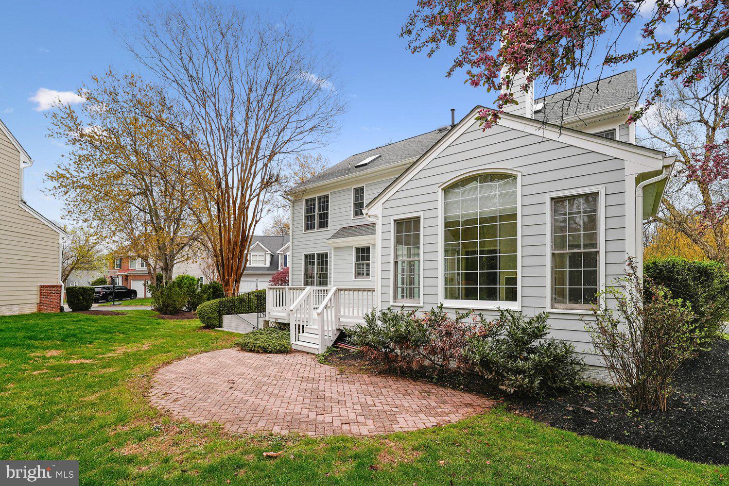 11400 Night Star Way Reston, VA 20194 - Photo 16 of 99 Back Elevation