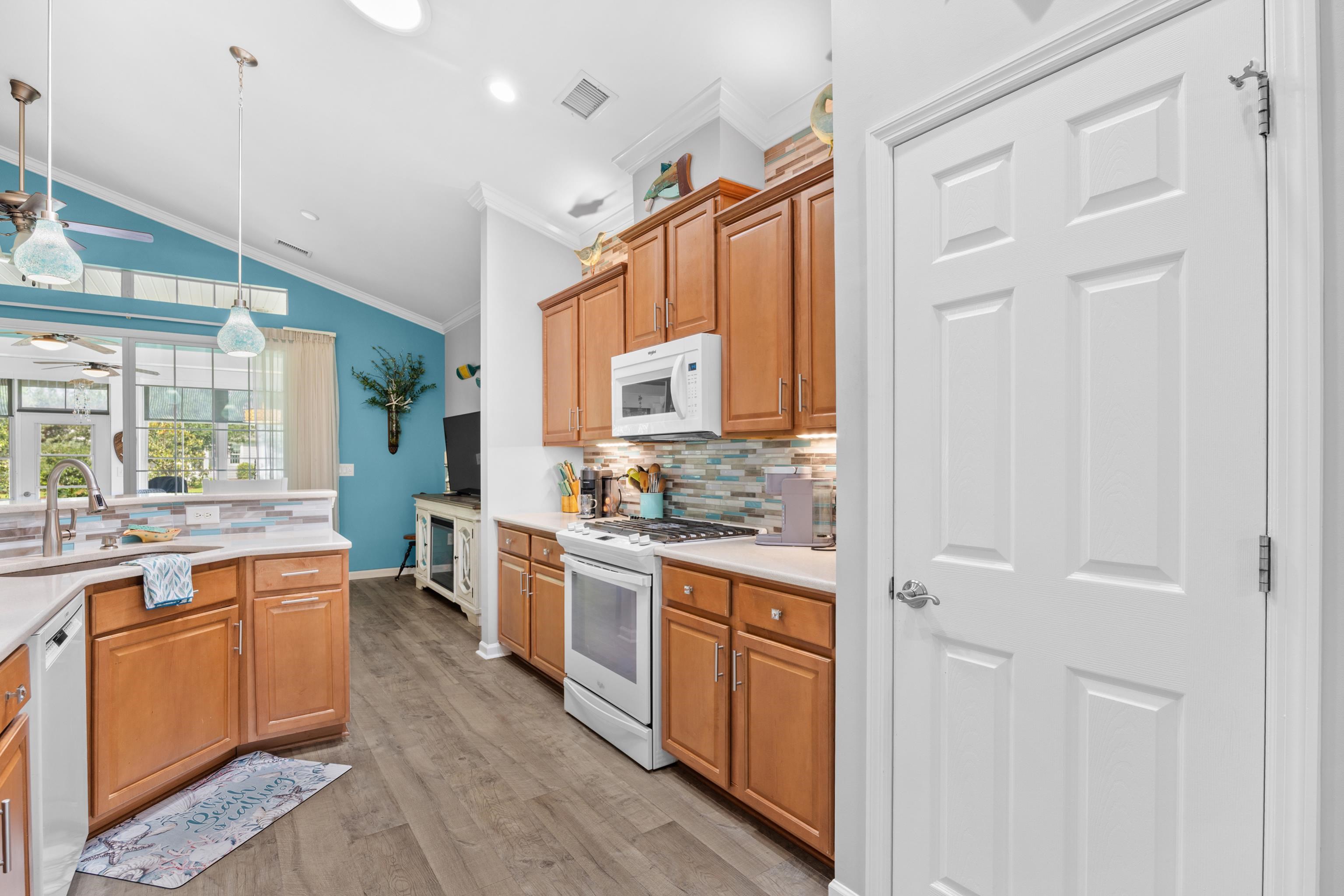 1165 Kiawah Loop Murrells Inlet, SC 29576 - Photo 16 of 75
