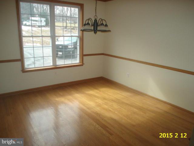 6621 South Clifton Road Frederick, MD 21703 - Photo 9 of 23 Dining Room