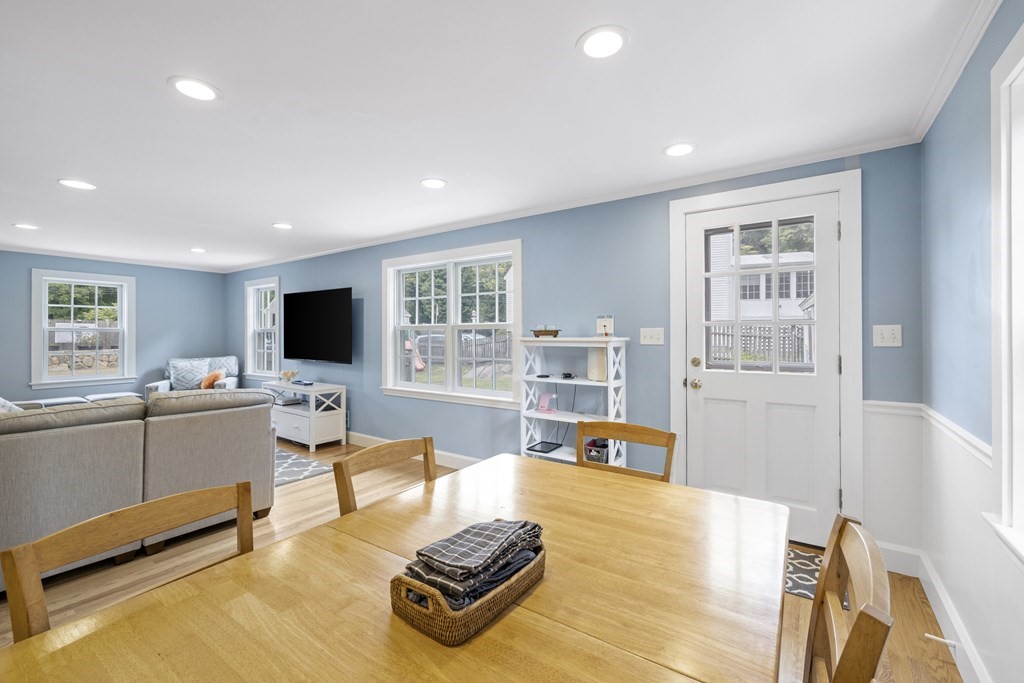 13 Calthrope Road Marblehead, MA 01945 - Photo 12 of 26 Gallery Image 12