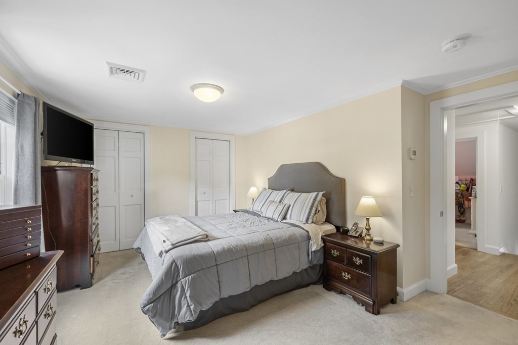 13 Calthrope Road Marblehead, MA 01945 - Photo 17 of 26 Gallery Image 17