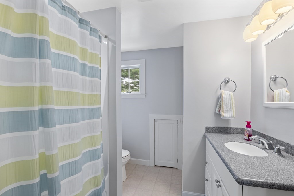 13 Calthrope Road Marblehead, MA 01945 - Photo 22 of 26 Gallery Image 22
