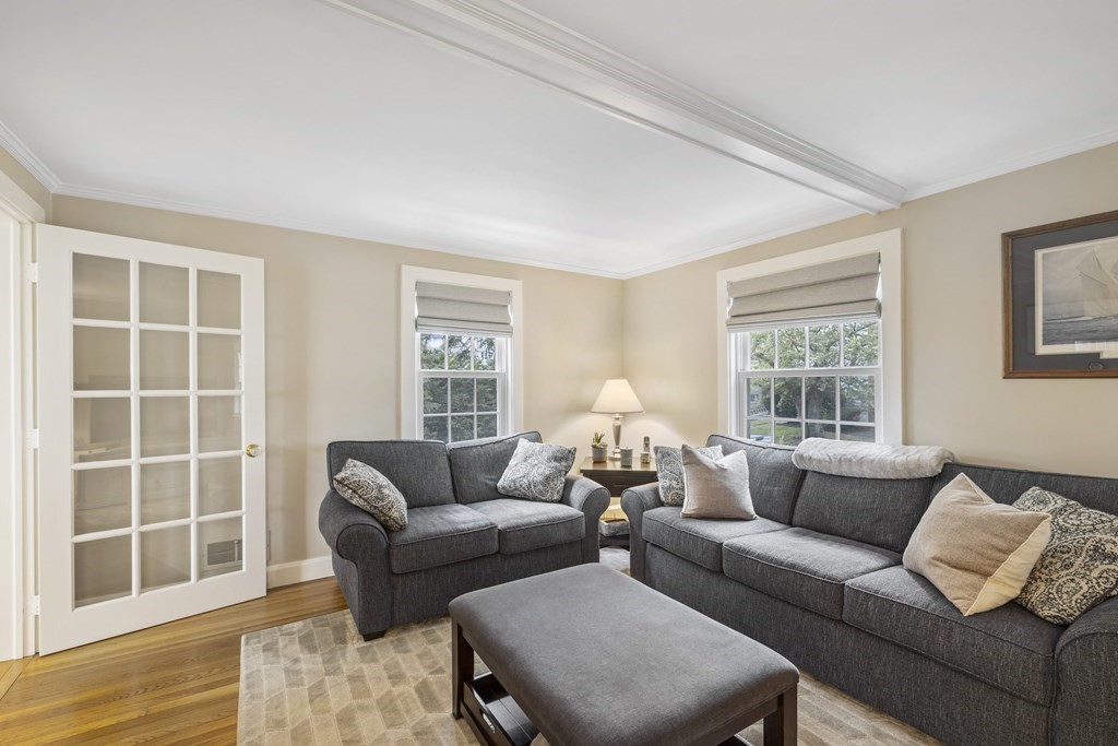 13 Calthrope Road Marblehead, MA 01945 - Photo 6 of 26 Gallery Image 6