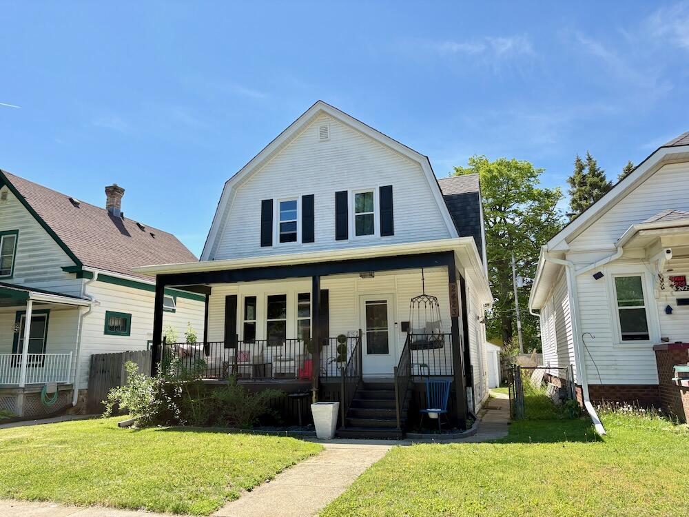 2423 Carmel Avenue Racine, WI 53405 - Photo 2 of 16 Racine 3 Bedroom - 2