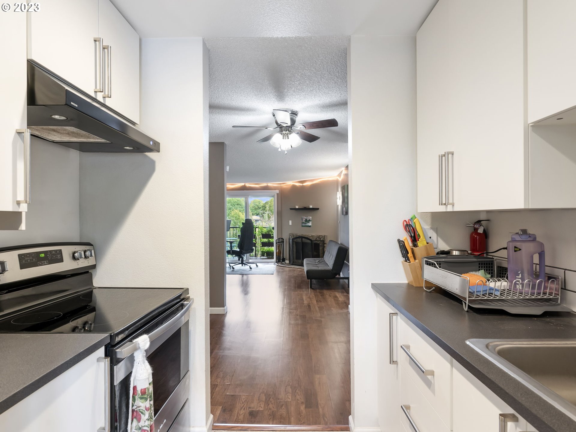 12612 Northwest Barnes Road, Unit 7 Portland, OR 97229 - Photo 18 of 39 Gallery Image 18