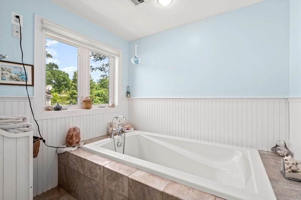 21 Beach Road Sharon, MA 02067 - Photo 19 of 35 Gallery Image 19