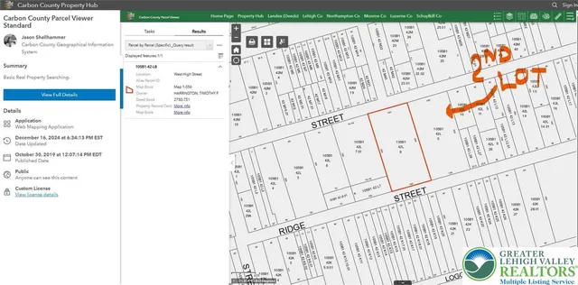 a black and white photo of a book