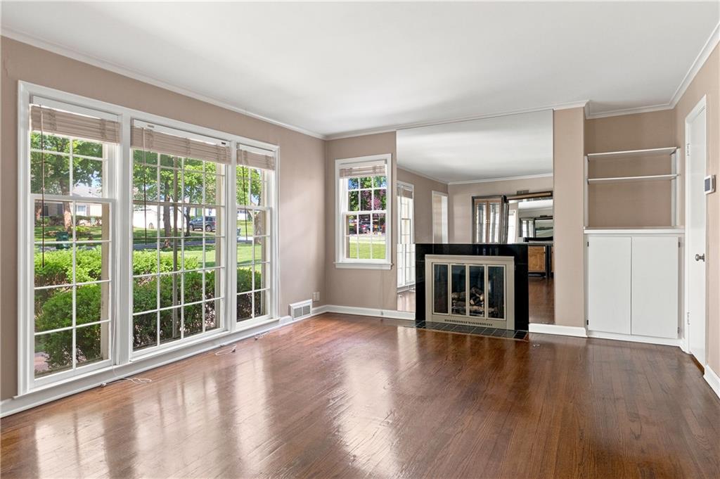 5325 Norwood Road Fairway, KS 66205 - Photo 7 of 40 Gallery Image 7