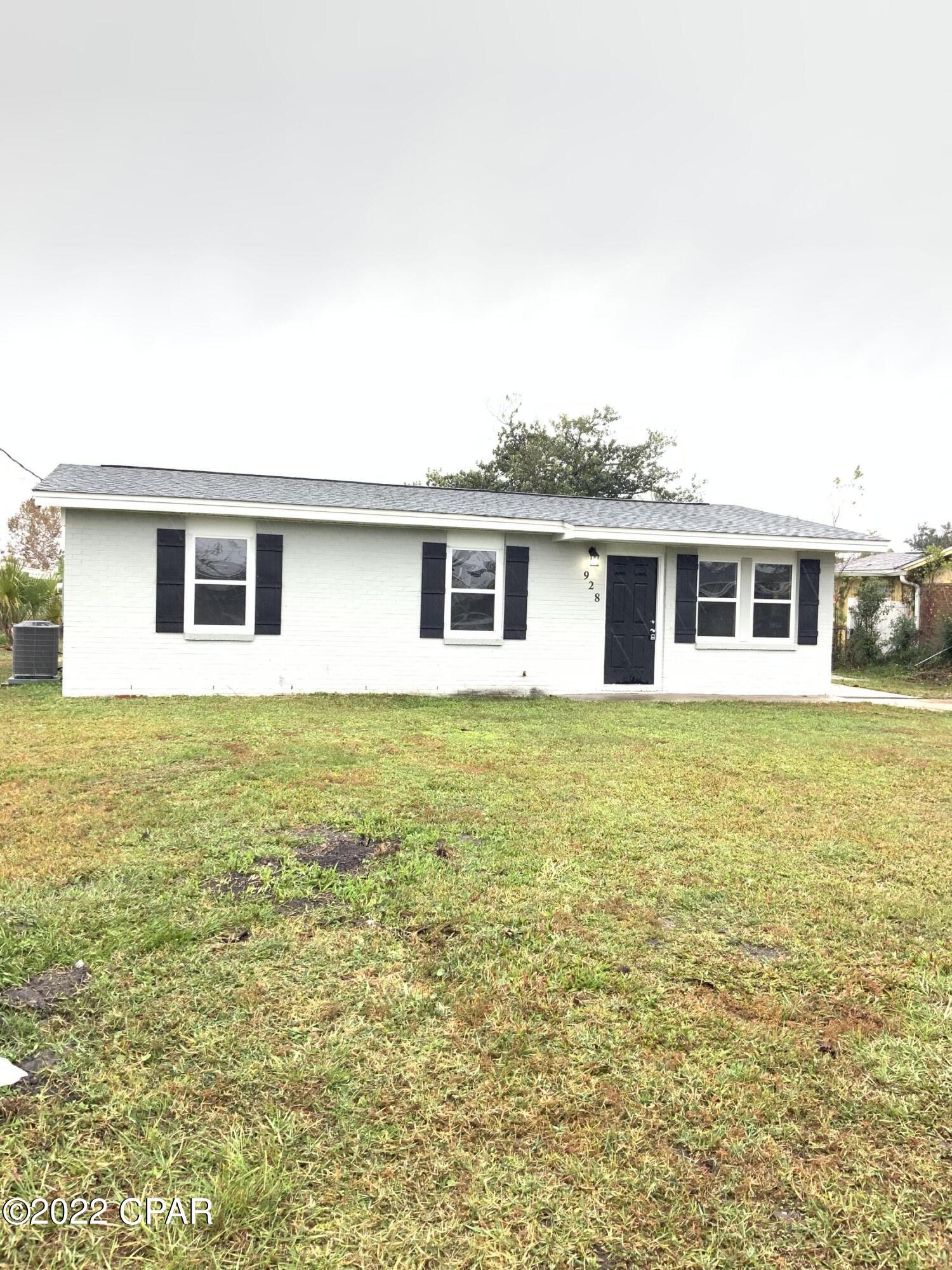 928 Green Tree Road Panama City, FL 32401 - Photo 1 of 29 Gallery Image 1