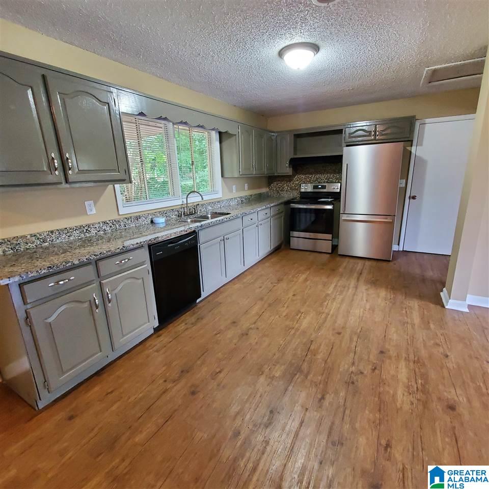 1604 4th Way Northwest Center Point, AL 35215 - Photo 5 of 30