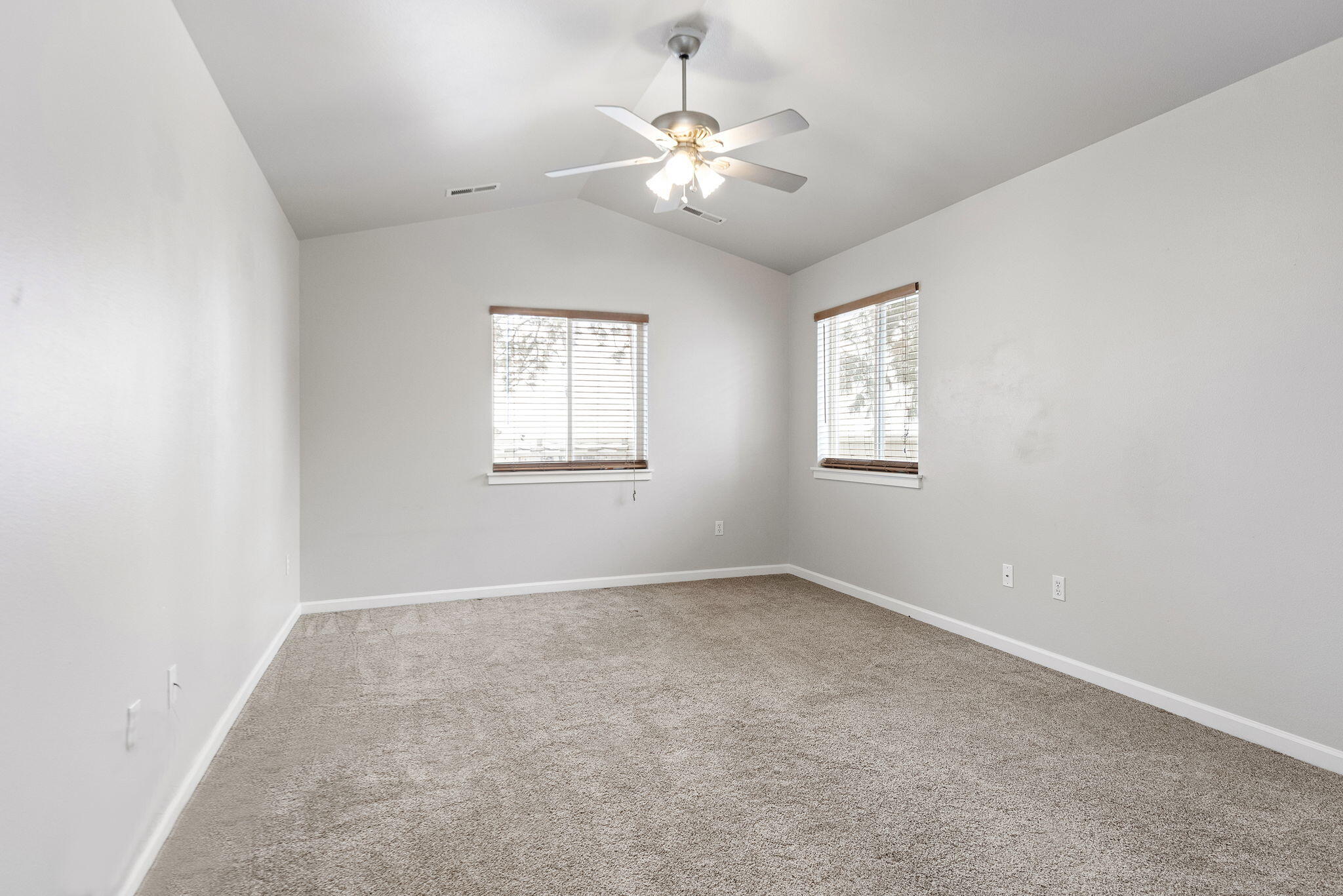 20359 Rocca Way Bend, OR 97702 - Photo 11 of 23 11-web-or-mls-DSC_0338