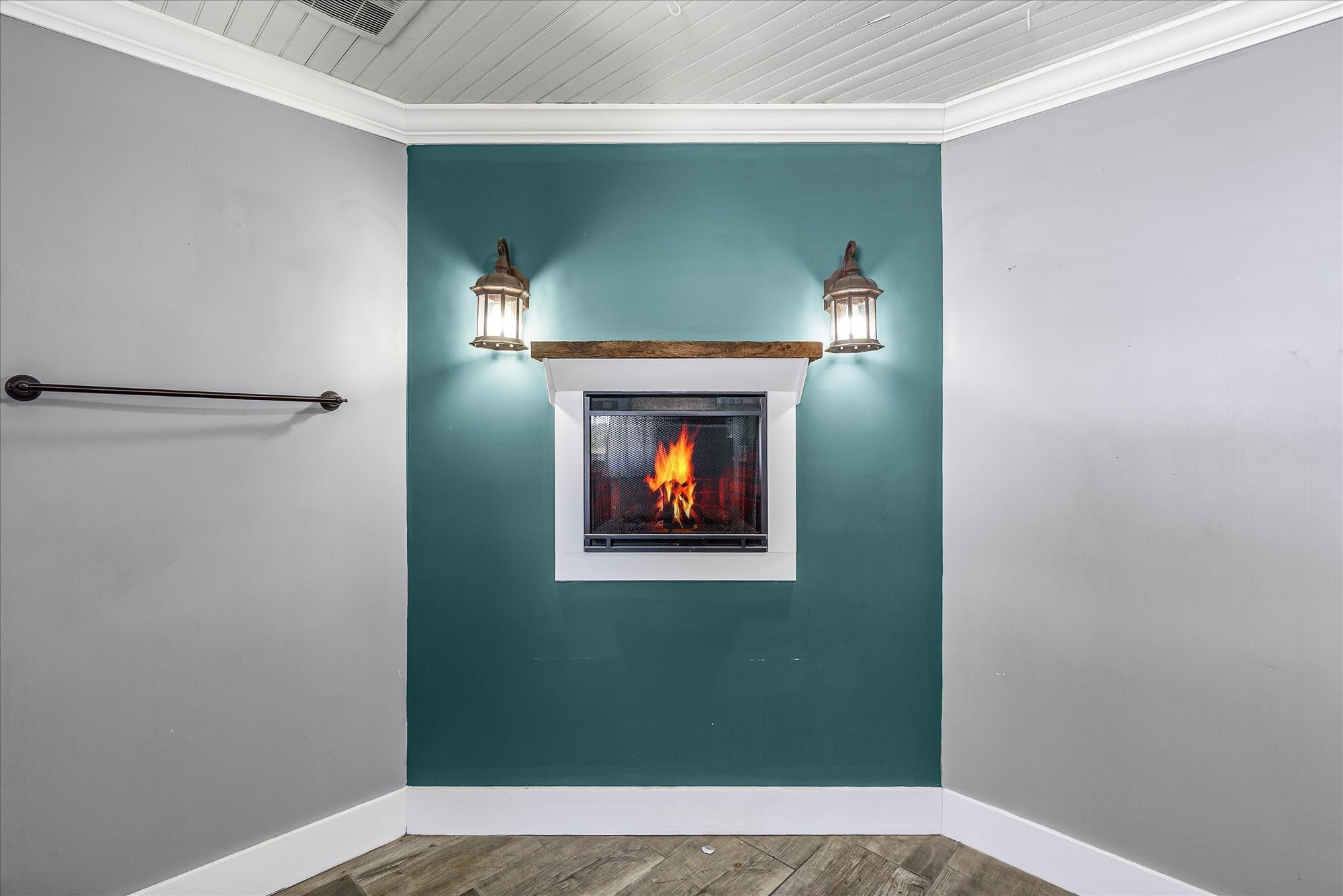 519 John McCoin Road Sparta, TN 38583 - Photo 18 of 27 a view of a room that has a small cabin