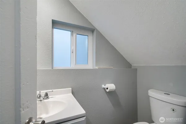 $699,000 | 615 Martin Luther King Junior Way, Tacoma, WA 98405