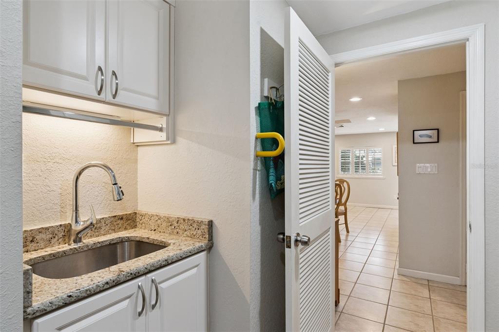 1008 East Ridgewood Street Orlando, FL 32801 - Photo 32 of 60