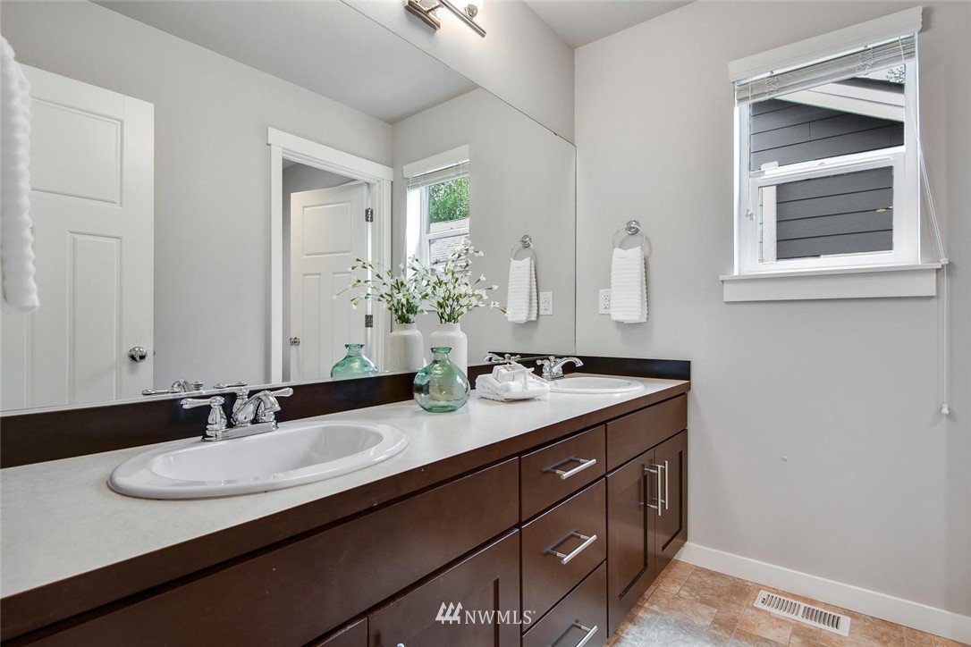 16807 37th Drive Southeast Bothell, WA 98012 - Photo 28 of 36 Gallery Image 28