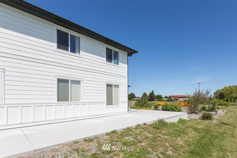 431 Clark Road Sequim, WA 98382 - Photo 8 of 40 Gallery Image 8