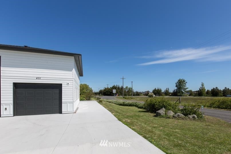 431 Clark Road Sequim, WA 98382 - Photo 9 of 40 Gallery Image 9