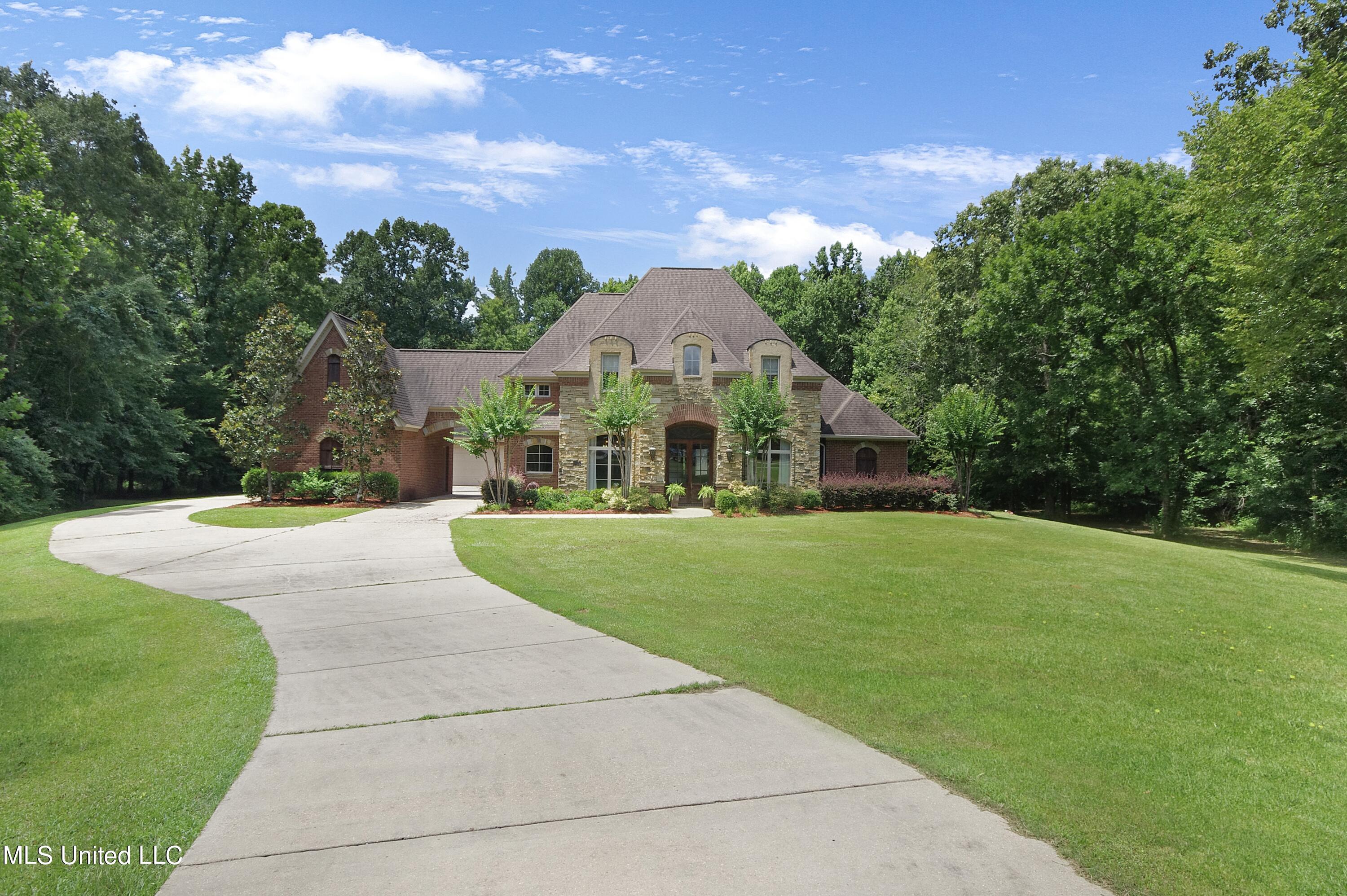 517 Parkway Circle Brandon, MS 39042 - Photo 2 of 68 pic 2