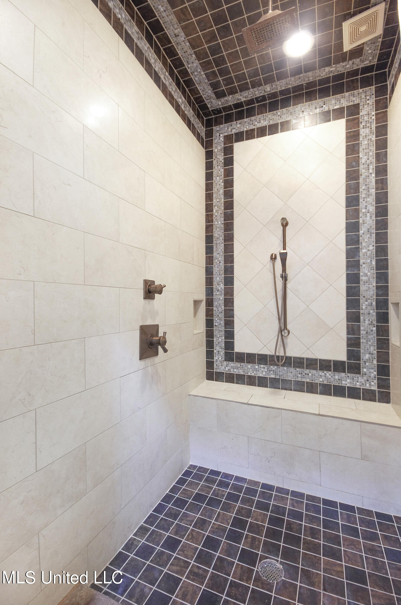 517 Parkway Circle Brandon, MS 39042 - Photo 32 of 68 IMGP6677